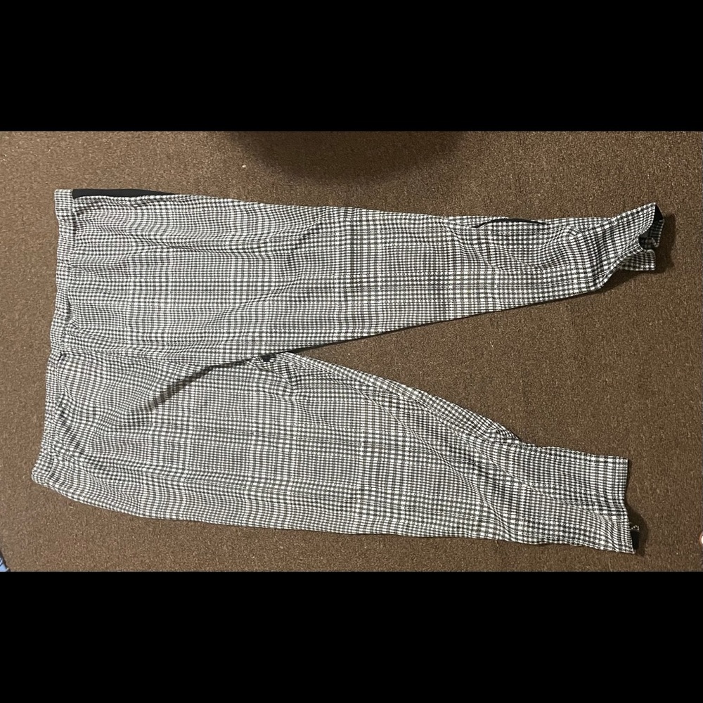 Small checkerboard leggings